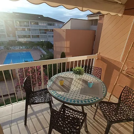 Διαμέρισμα With Pool Near The *